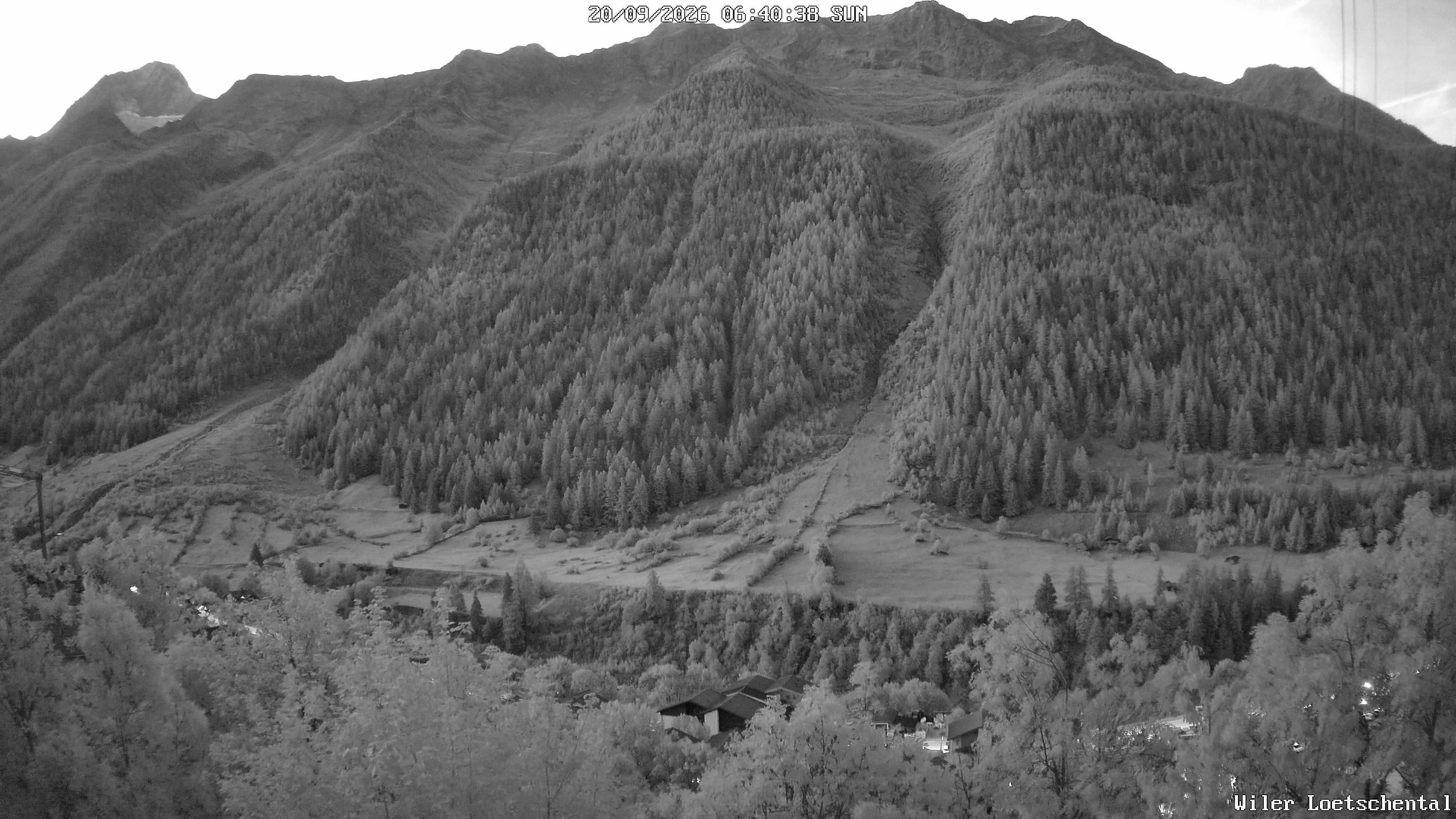 Archived image Webcam Lötschental Valley - View Wiler and Bietschhorn