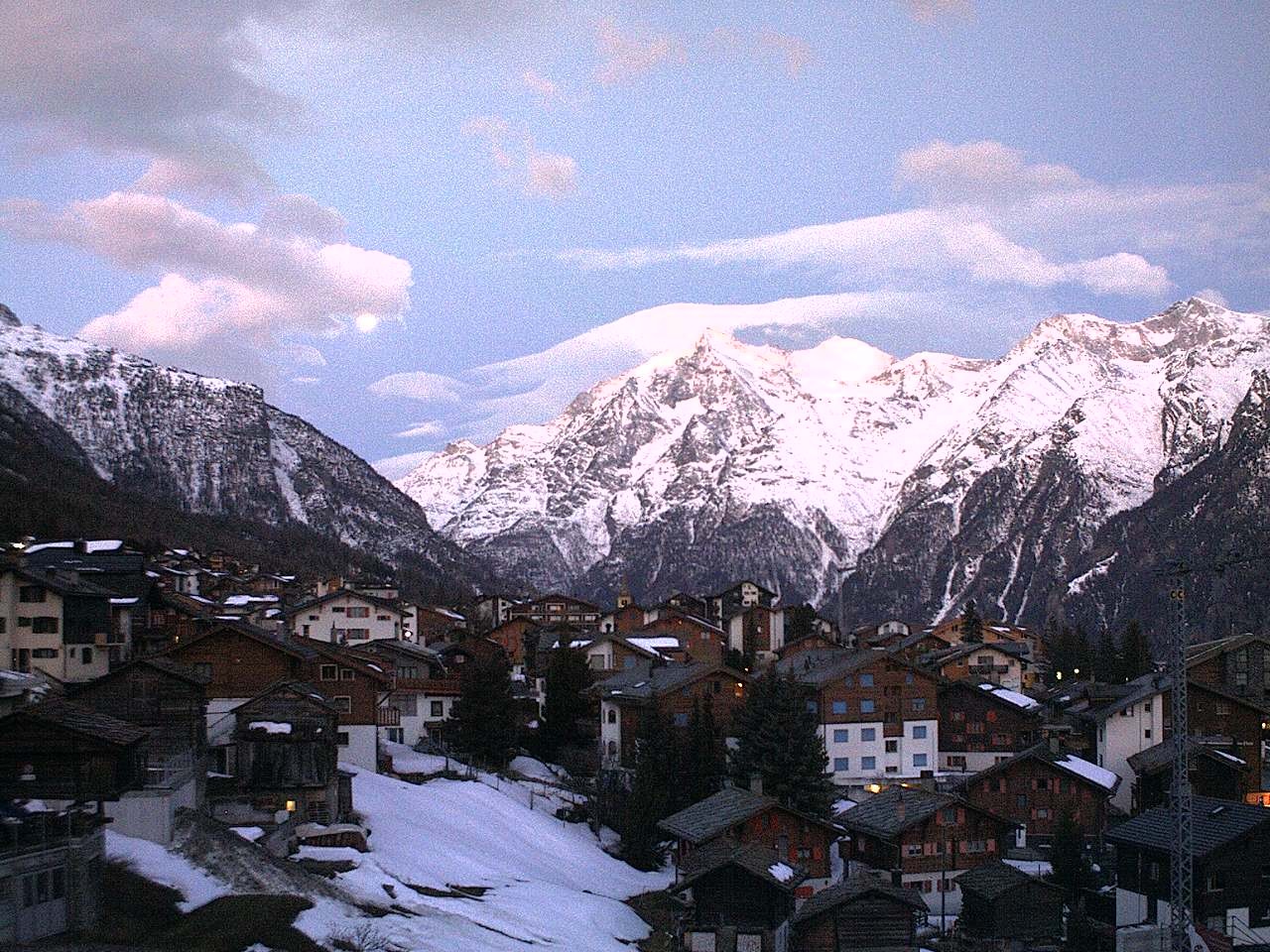 Archiv Foto Webcam Grächen: Ferienwohnungen Soldanella