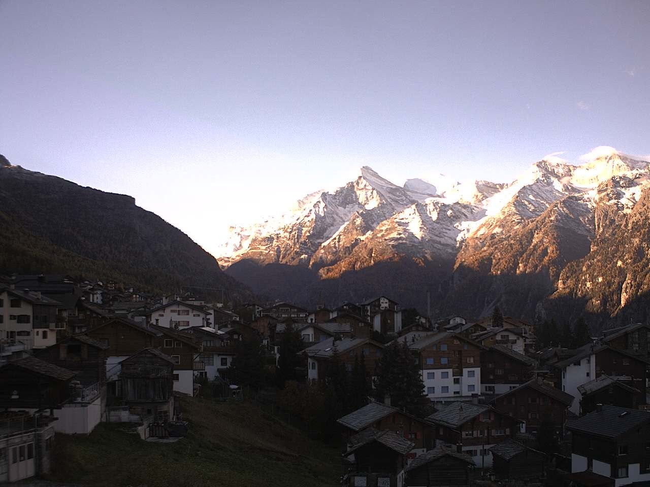 Archived image Webcam Grächen - Chalet Soldanella