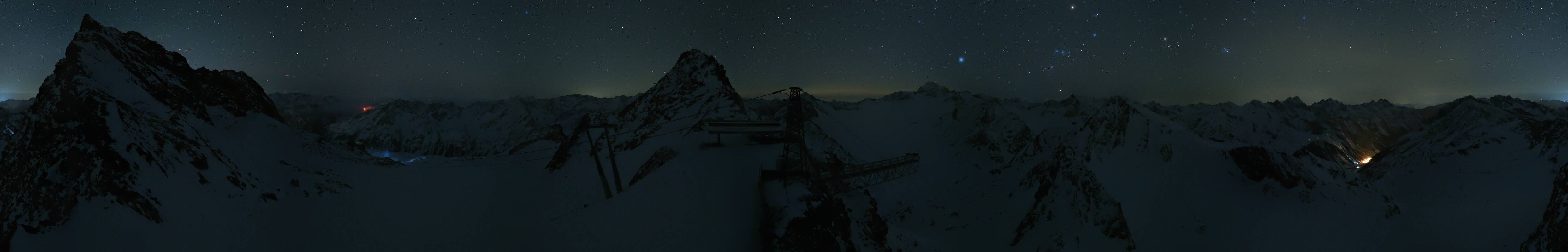 Archived image Webcam Sölden - Tiefenbach Glacier View Top Station