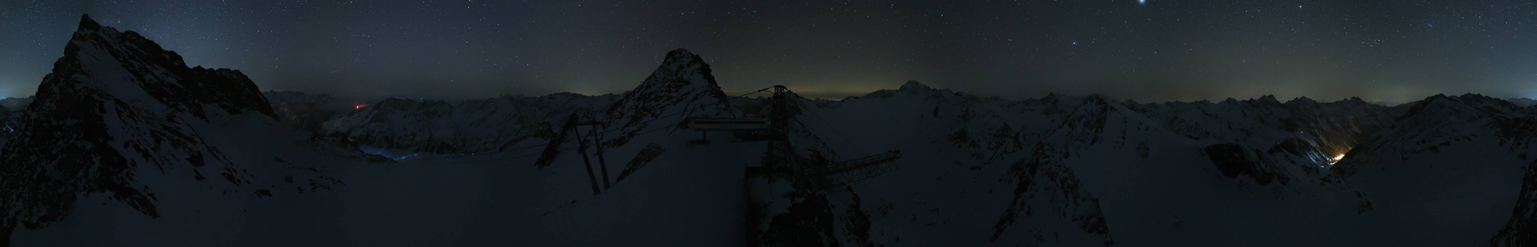 Archived image Webcam Sölden - Tiefenbach Glacier View Top Station