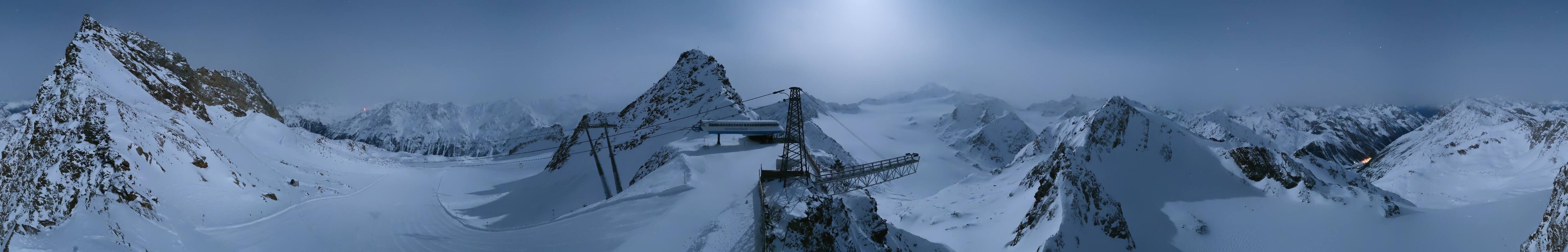 Archived image Webcam Sölden - Tiefenbach Glacier View Top Station