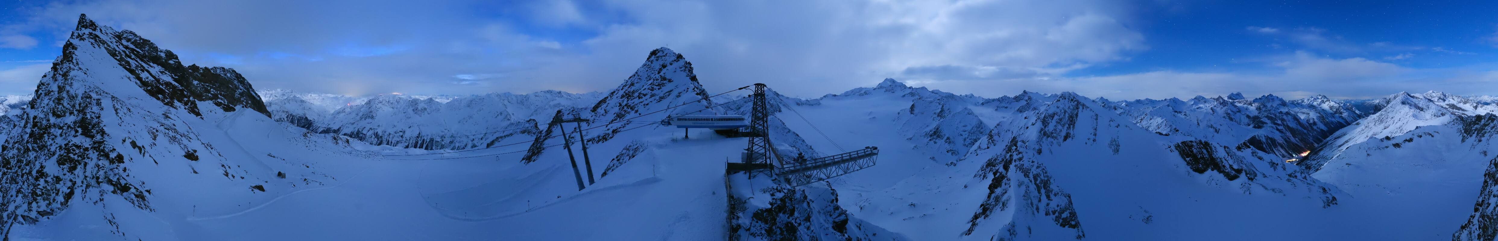 Archived image Webcam Sölden - Tiefenbach Glacier View Top Station