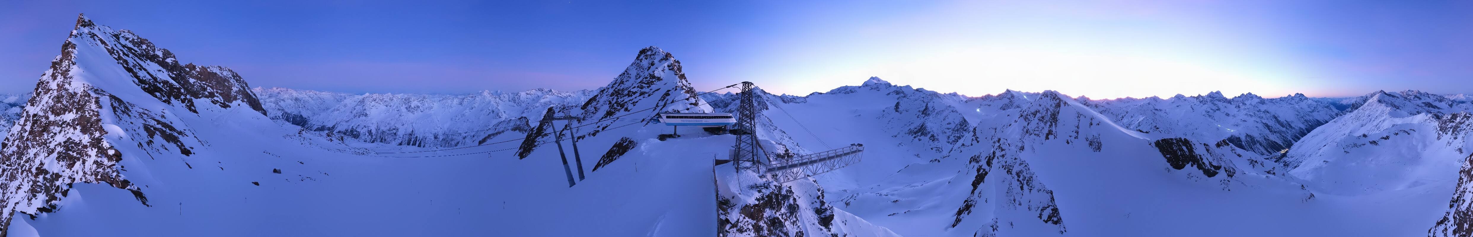 Archived image Webcam Sölden - Tiefenbach Glacier View Top Station