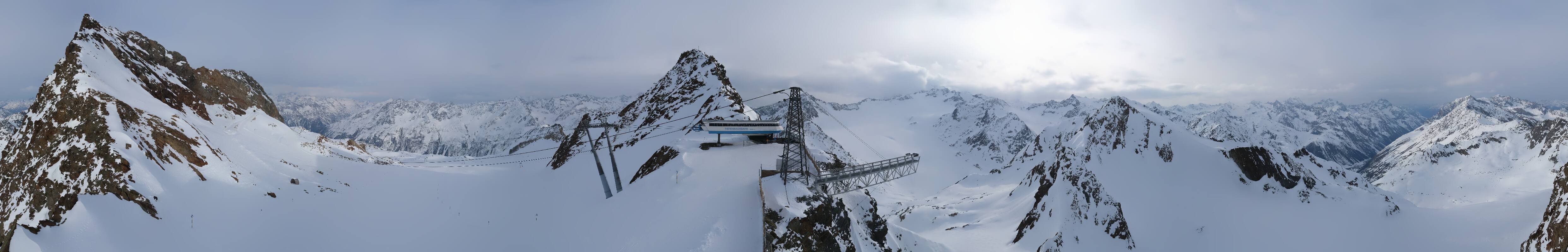 Archived image Webcam Sölden - Tiefenbach Glacier View Top Station