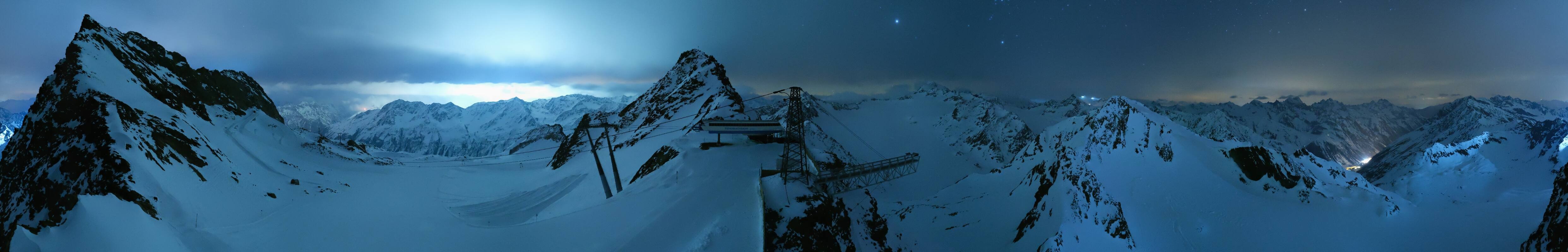 Archived image Webcam Sölden - Tiefenbach Glacier View Top Station