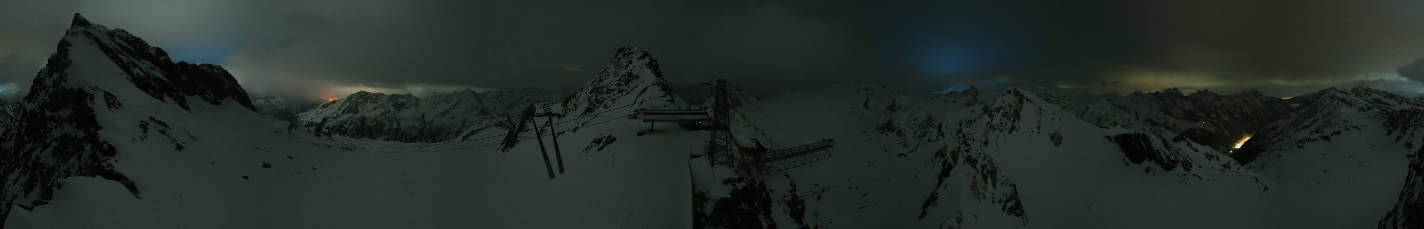 Archived image Webcam Sölden - Tiefenbach Glacier View Top Station