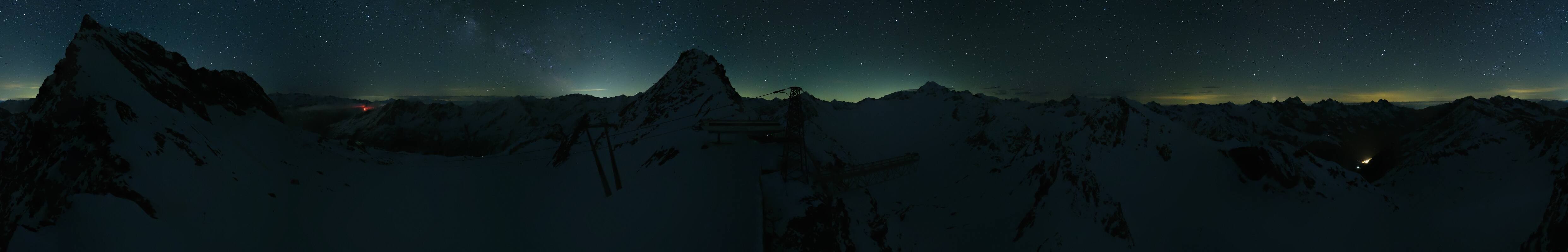 Archived image Webcam Sölden - Tiefenbach Glacier View Top Station