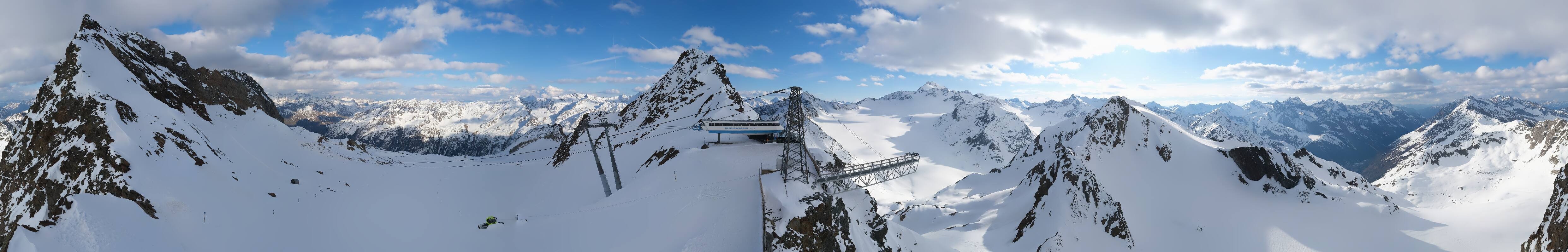 Archived image Webcam Sölden - Tiefenbach Glacier View Top Station