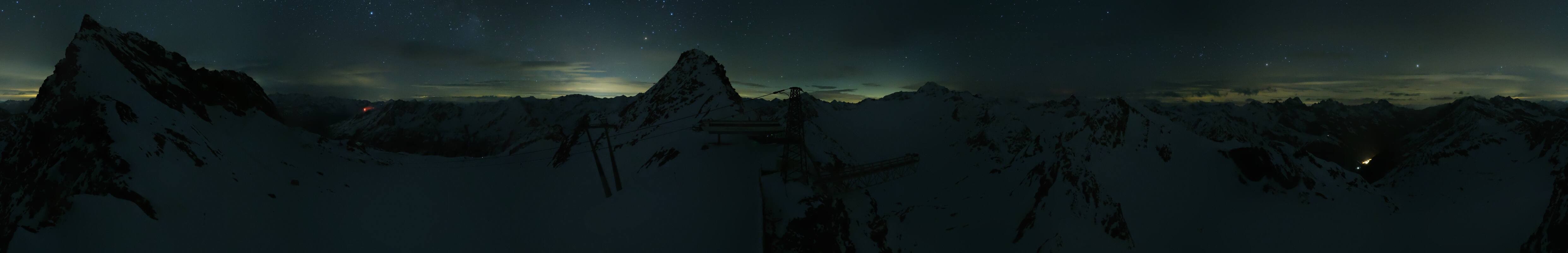 Archived image Webcam Sölden - Tiefenbach Glacier View Top Station