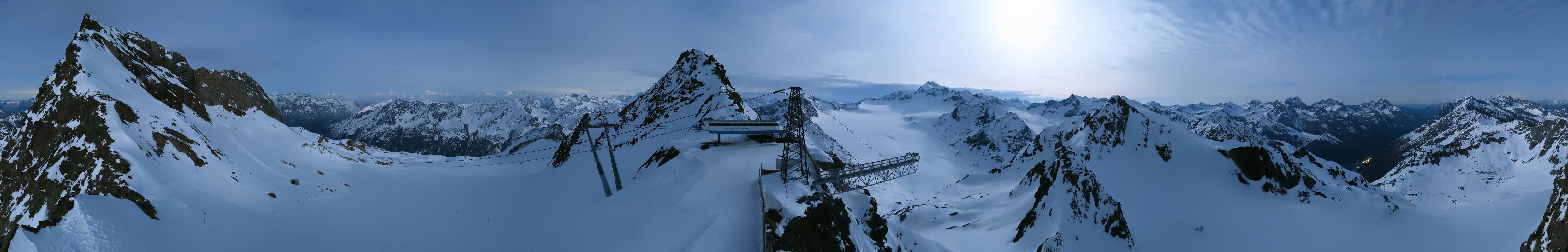 Archived image Webcam Sölden - Tiefenbach Glacier View Top Station