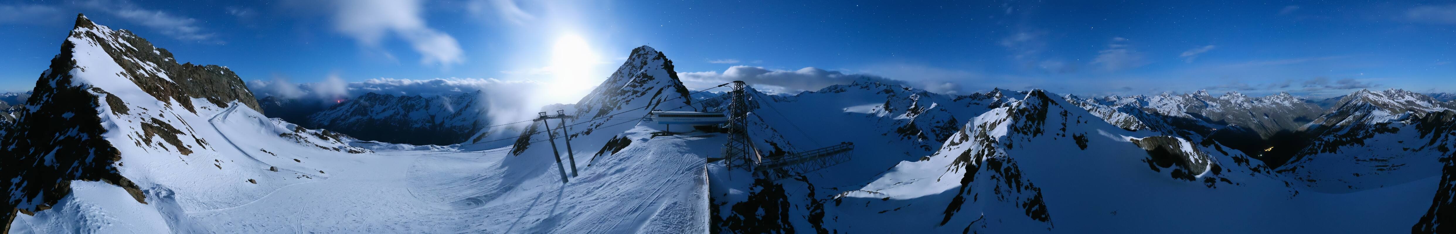 Archived image Webcam Sölden - Tiefenbach Glacier View Top Station