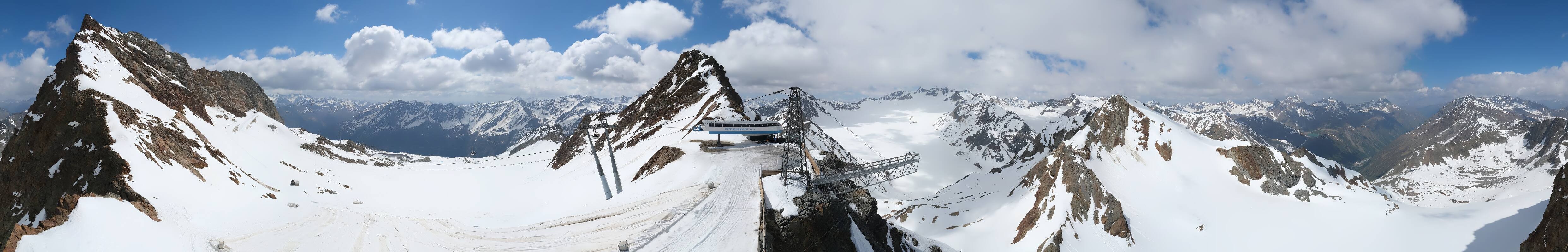 Archived image Webcam Sölden - Tiefenbach Glacier View Top Station