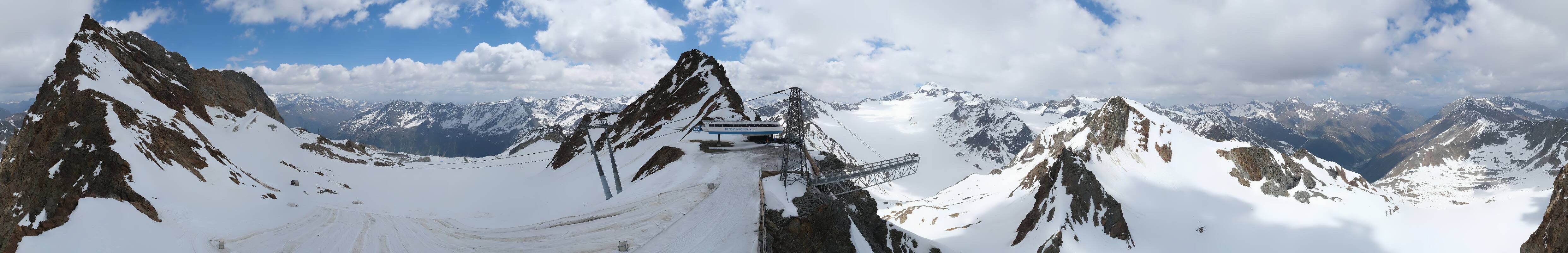 Archived image Webcam Sölden - Tiefenbach Glacier View Top Station