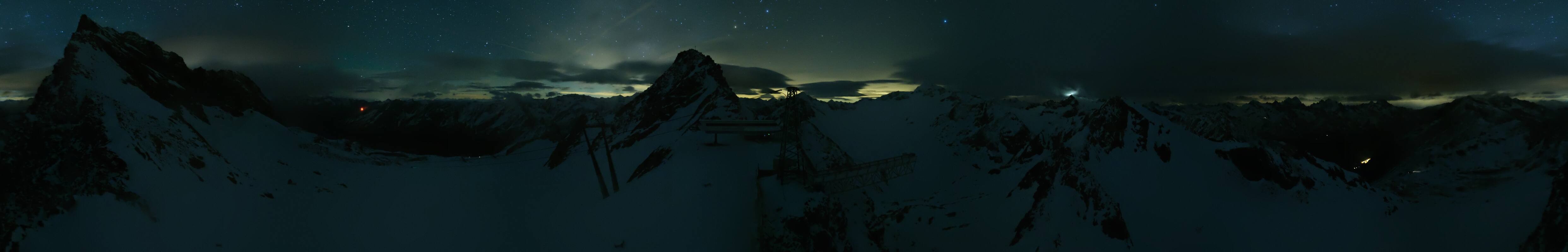Archived image Webcam Sölden - Tiefenbach Glacier View Top Station