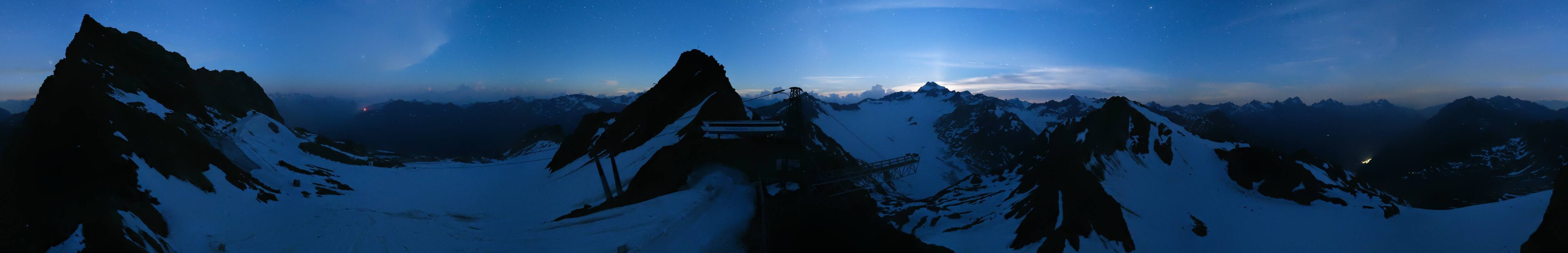 Archived image Webcam Sölden - Tiefenbach Glacier View Top Station