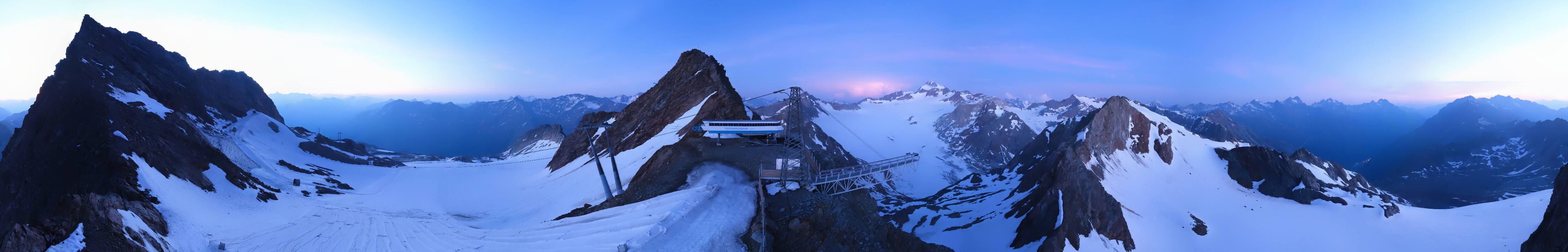 Archived image Webcam Sölden - Tiefenbach Glacier View Top Station