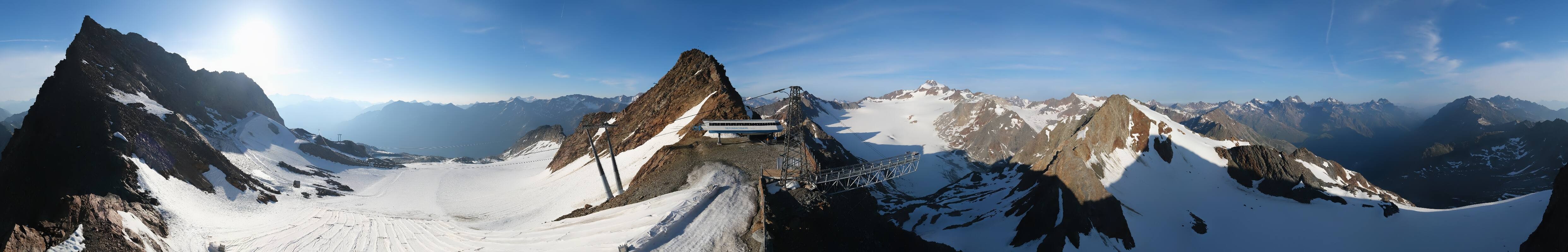 Archived image Webcam Sölden - Tiefenbach Glacier View Top Station
