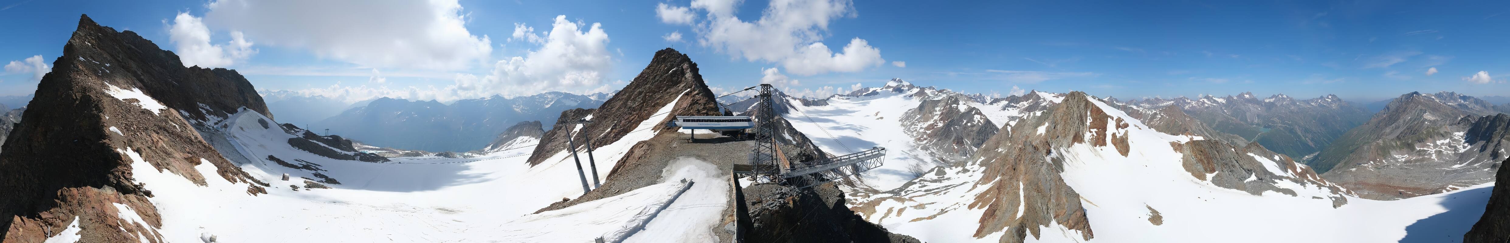 Archived image Webcam Sölden - Tiefenbach Glacier View Top Station