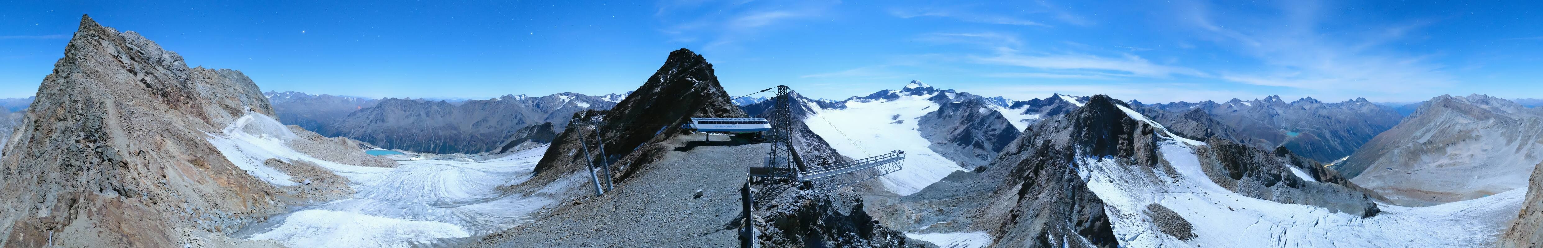 Archived image Webcam Sölden - Tiefenbach Glacier View Top Station