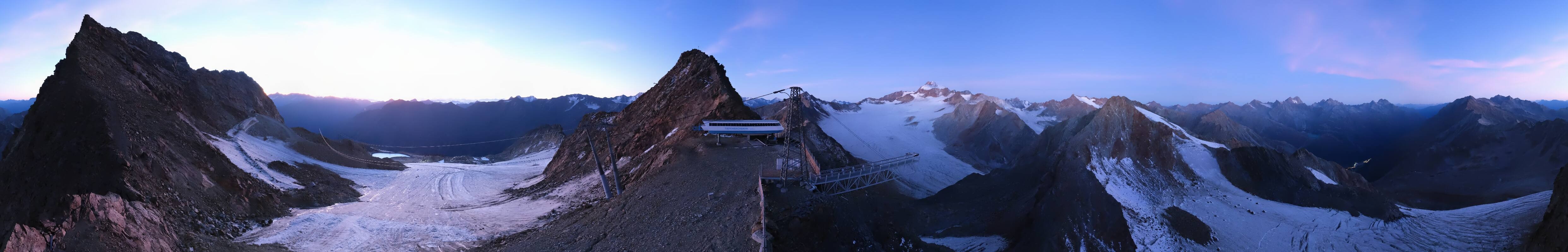 Archived image Webcam Sölden - Tiefenbach Glacier View Top Station