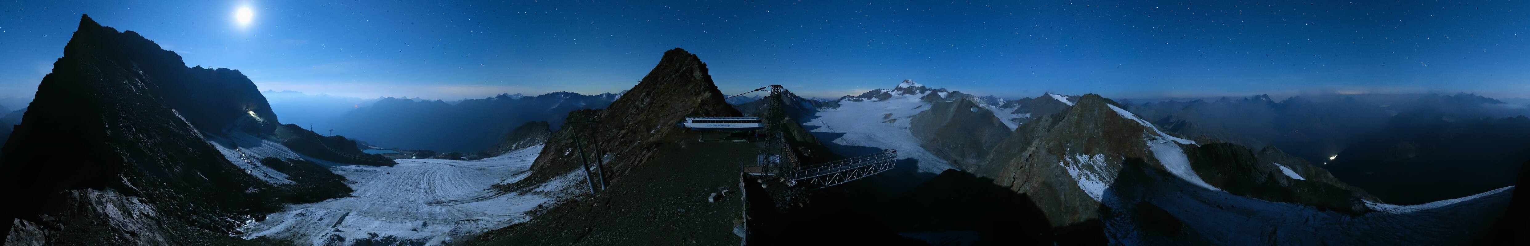 Archived image Webcam Sölden - Tiefenbach Glacier View Top Station