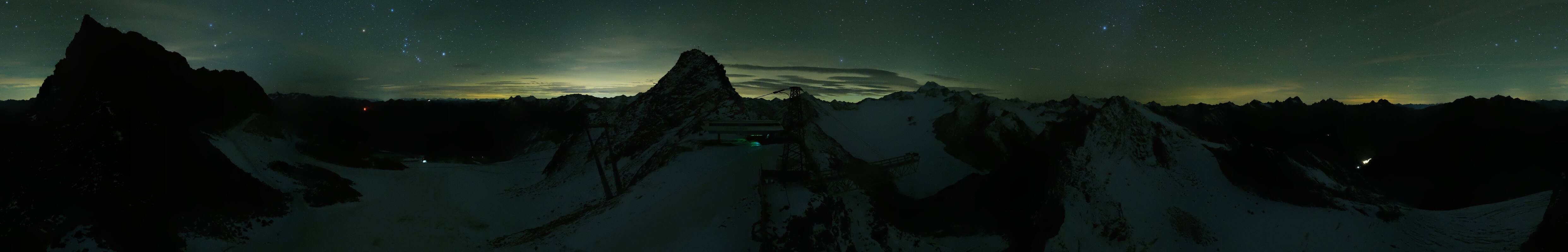 Archived image Webcam Sölden - Tiefenbach Glacier View Top Station