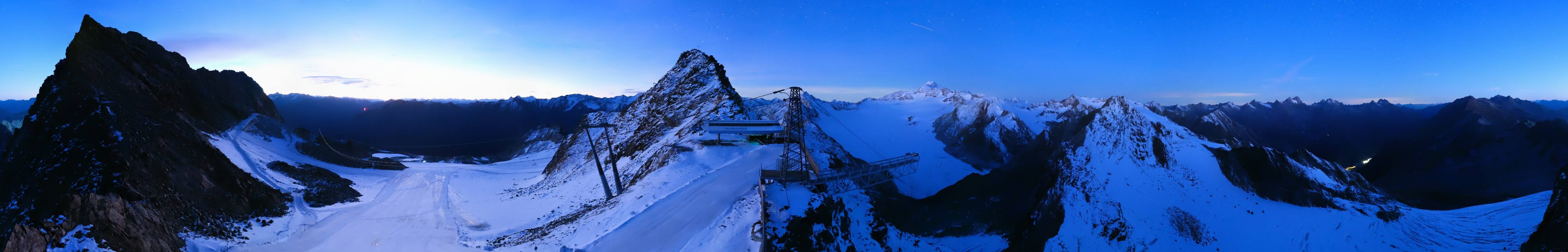Archived image Webcam Sölden - Tiefenbach Glacier View Top Station