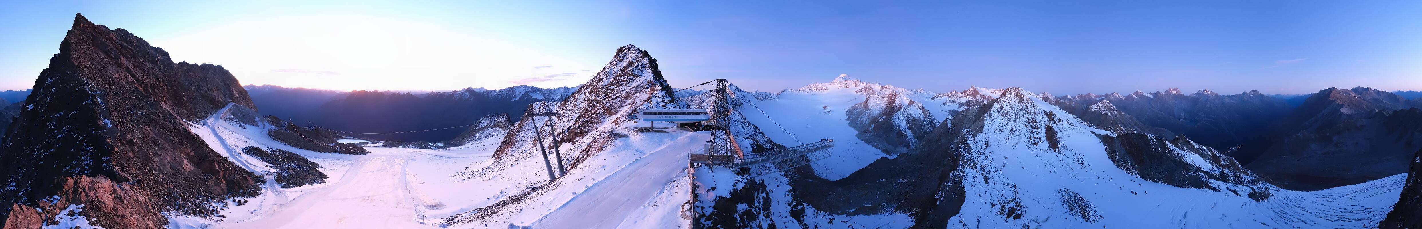 Archived image Webcam Sölden - Tiefenbach Glacier View Top Station