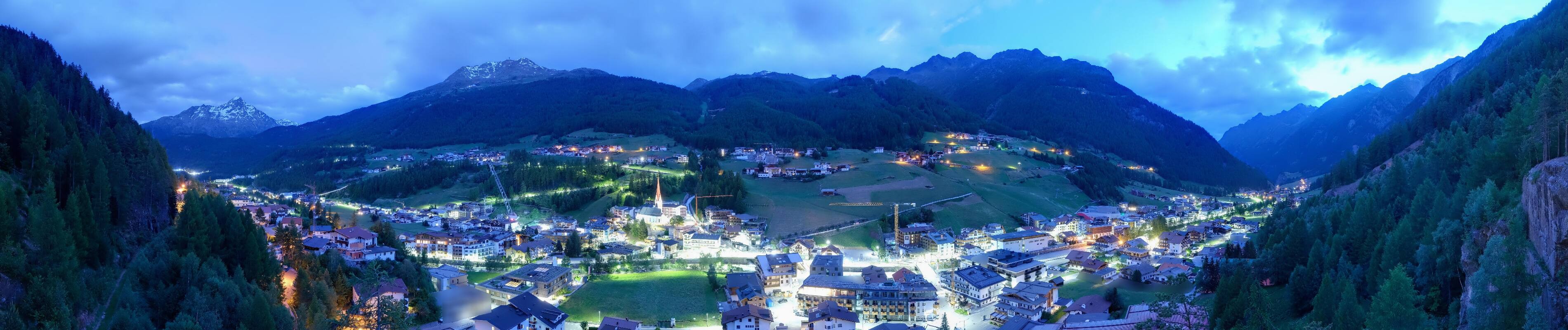 Archiv Foto Webcam Sölden - Ortspanorama