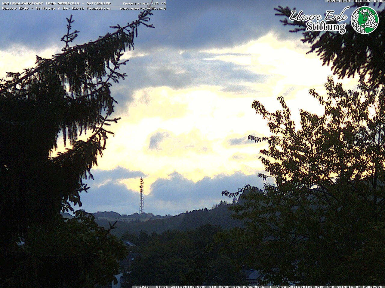 Archiv Foto Webcam Idar-Oberstein: Blick von Göttschied über die Höhen des Hunsrücks
