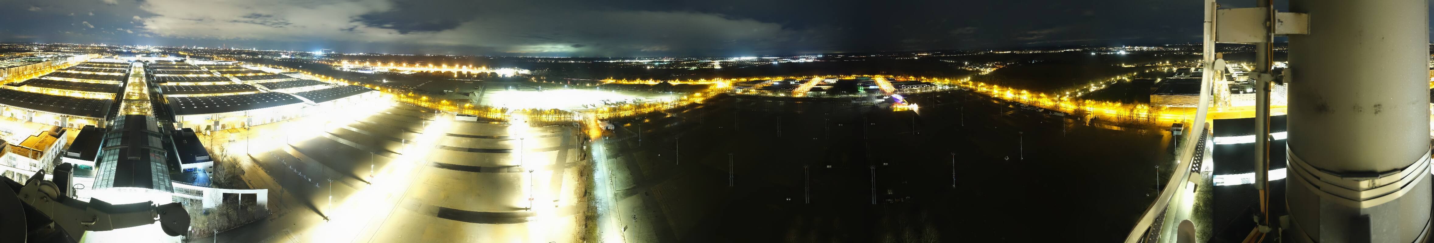 Archiv Foto Webcam München: Messeturm Riem (Messestadt Ost)