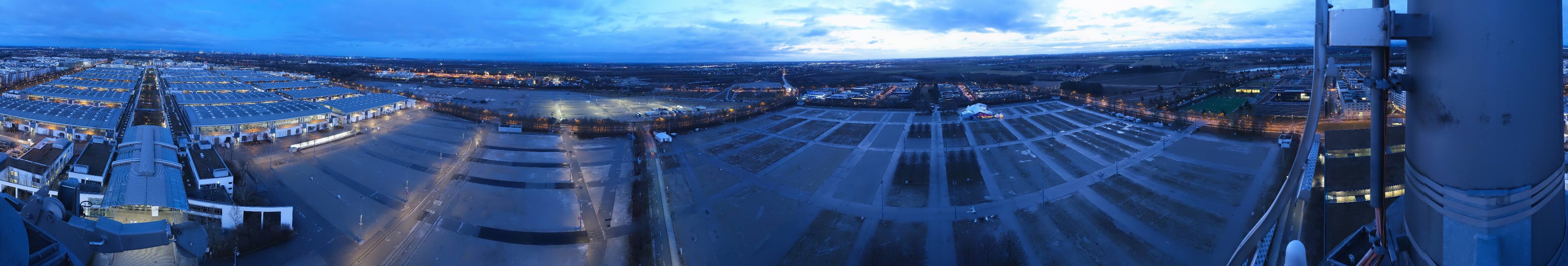 Archiv Foto Webcam München: Messeturm Riem (Messestadt Ost)