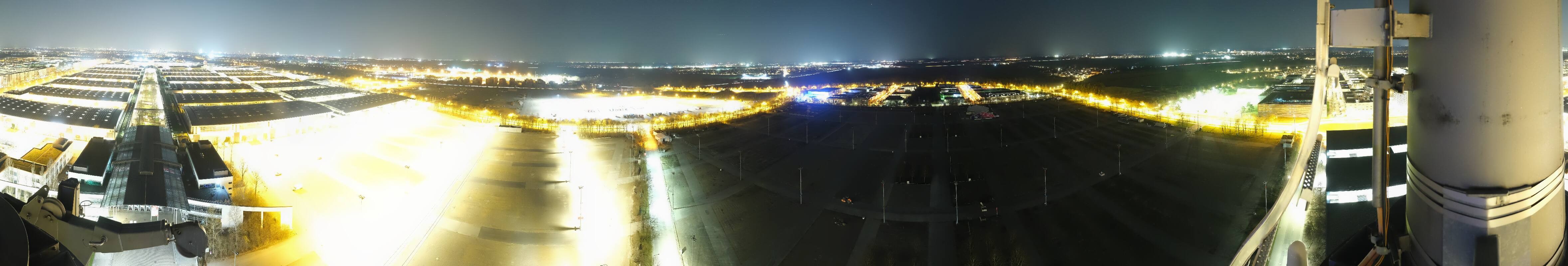 Archiv Foto Webcam München: Messeturm Riem (Messestadt Ost)