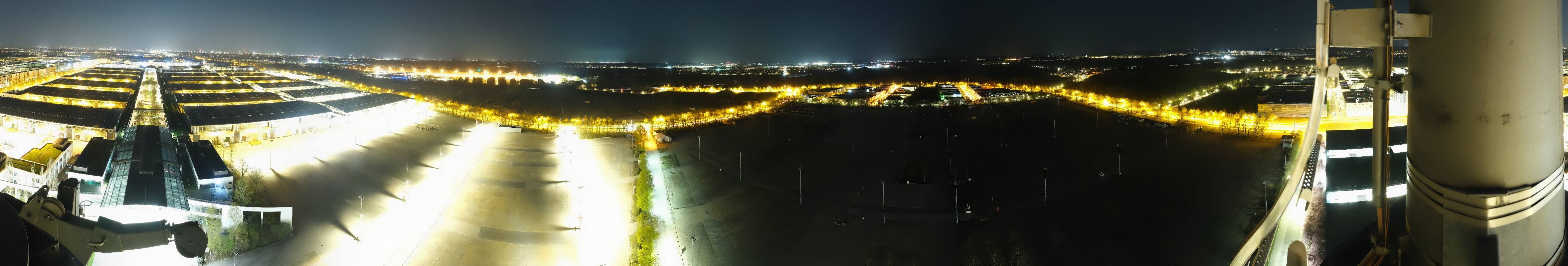 Archived image Webcam Munich: Messe München Riem