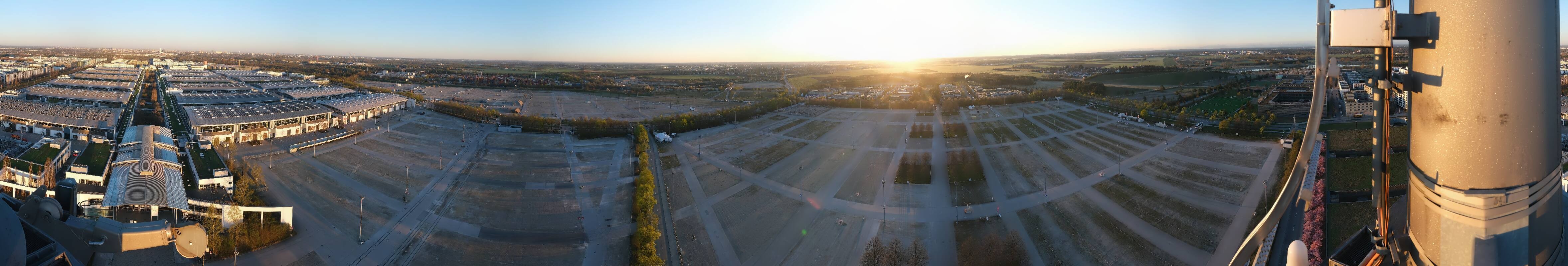 Archived image Webcam Munich: Messe München Riem