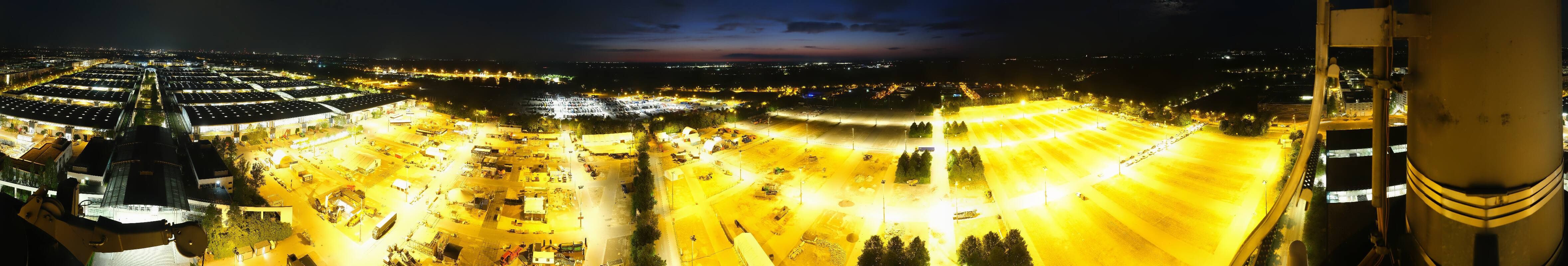 Archived image Webcam Munich: Messe München Riem