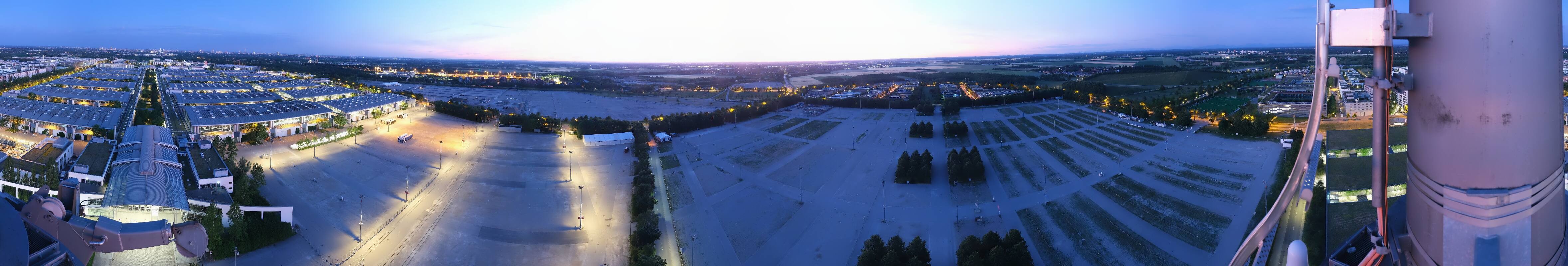 Archiv Foto Webcam München: Messeturm Riem (Messestadt Ost)
