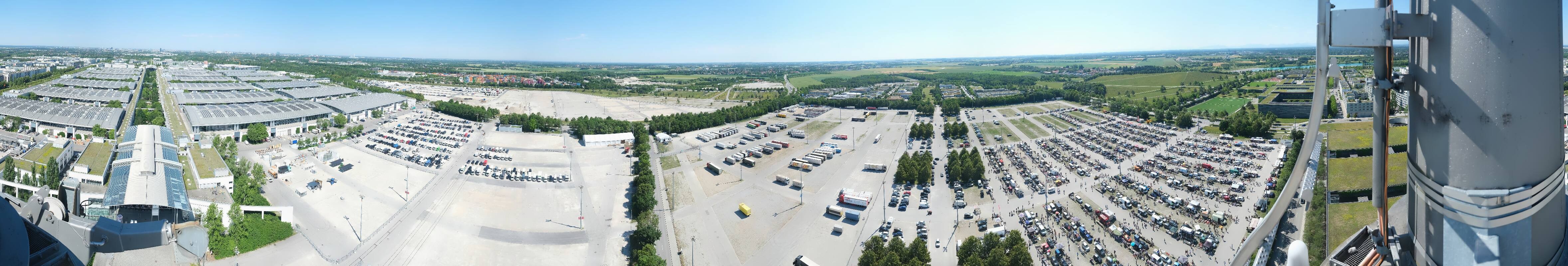 Archived image Webcam Munich: Messe München Riem
