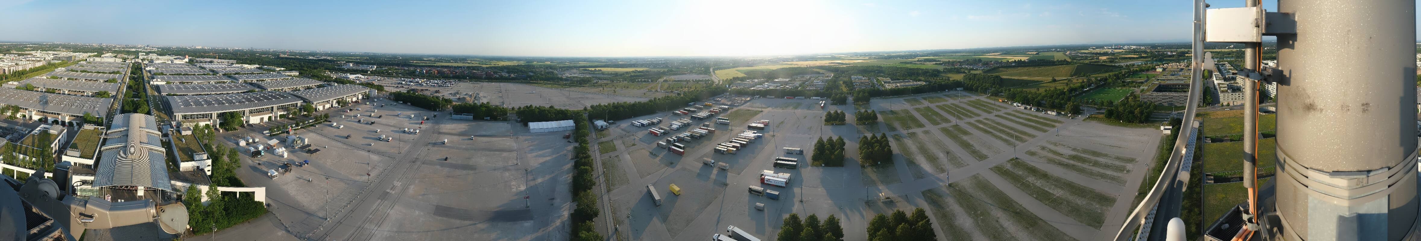 Archiv Foto Webcam München: Messeturm Riem (Messestadt Ost)