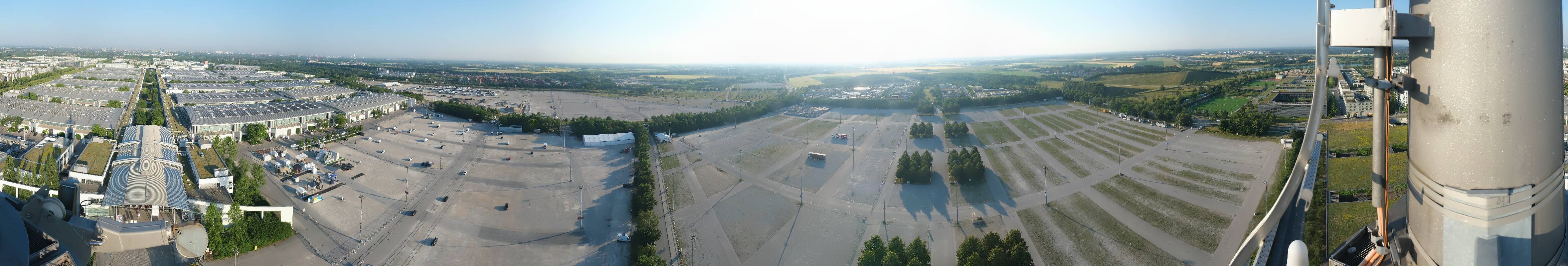 Archiv Foto Webcam München: Messeturm Riem (Messestadt Ost)