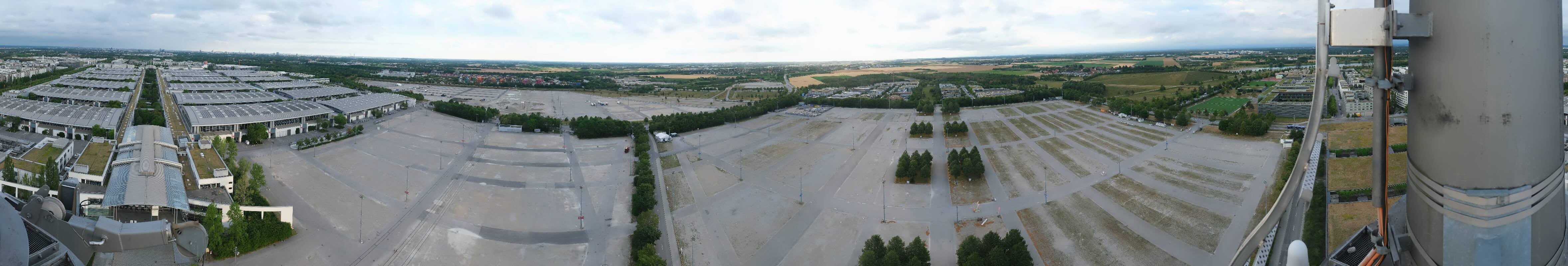 Archiv Foto Webcam München: Messeturm Riem (Messestadt Ost)