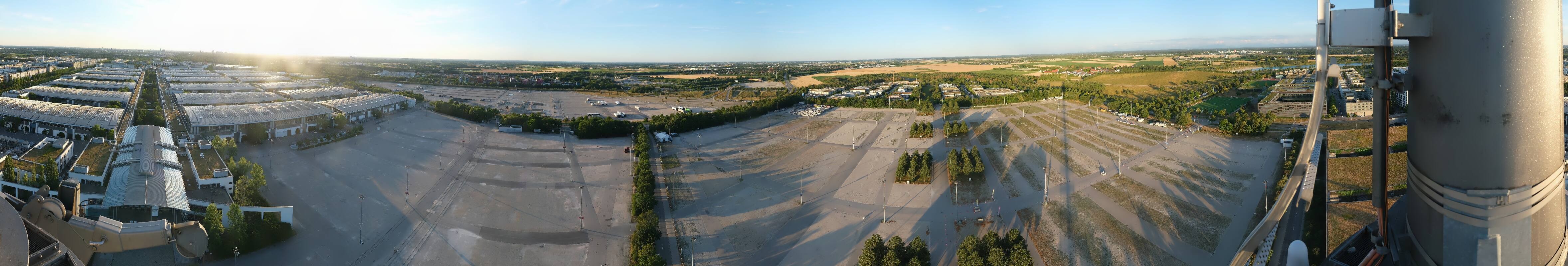 Archiv Foto Webcam München: Messeturm Riem (Messestadt Ost)
