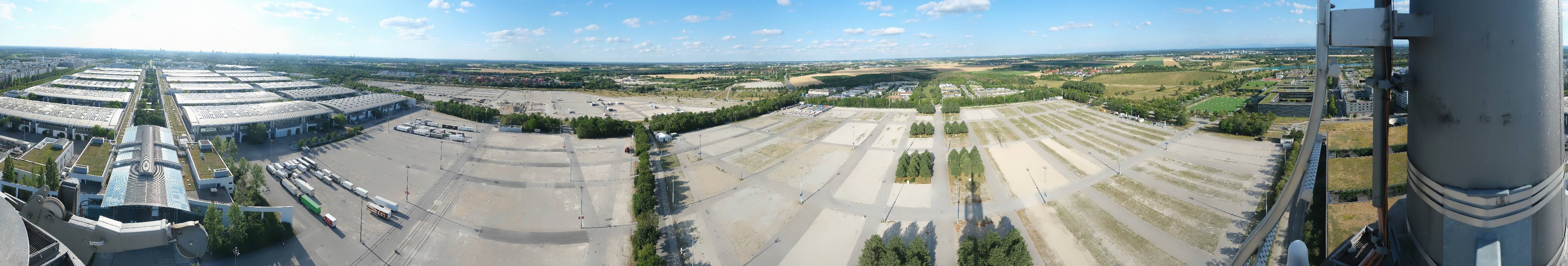 Archiv Foto Webcam München: Messeturm Riem (Messestadt Ost)
