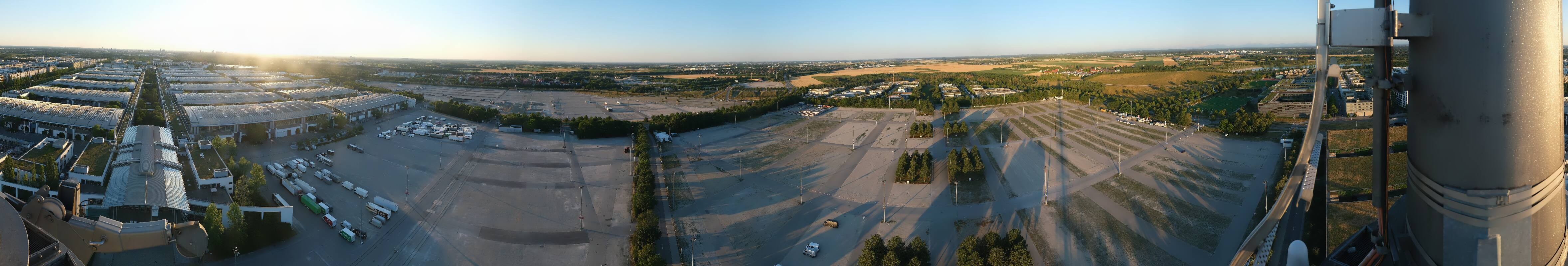 Archiv Foto Webcam München: Messeturm Riem (Messestadt Ost)