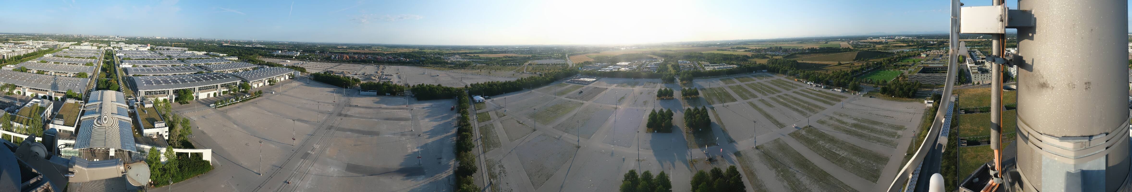 Archiv Foto Webcam München: Messeturm Riem (Messestadt Ost)