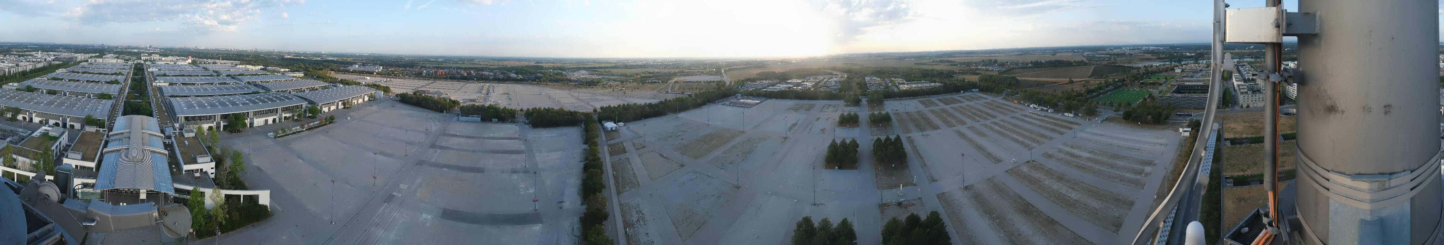 Archiv Foto Webcam München: Messeturm Riem (Messestadt Ost)