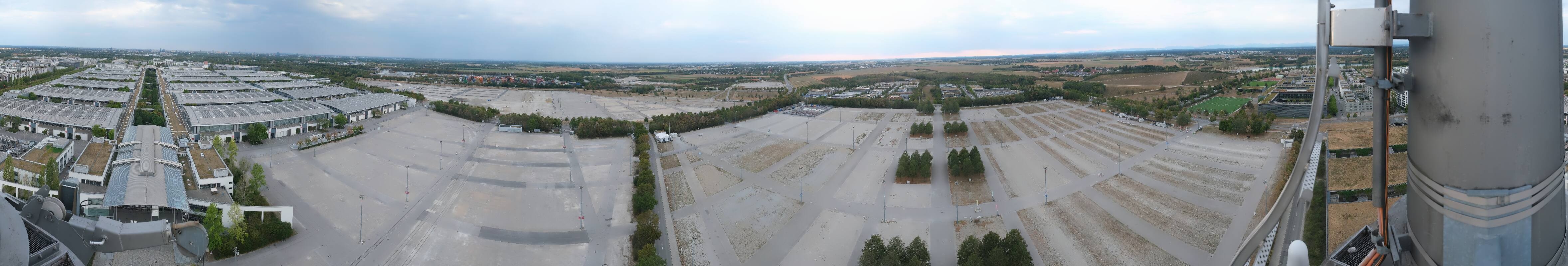 Archiv Foto Webcam München: Messeturm Riem (Messestadt Ost)