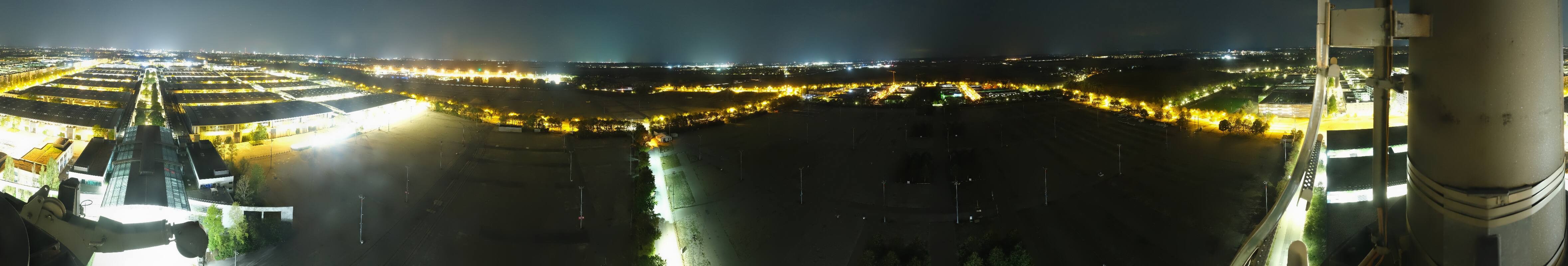 Archiv Foto Webcam München: Messeturm Riem (Messestadt Ost)