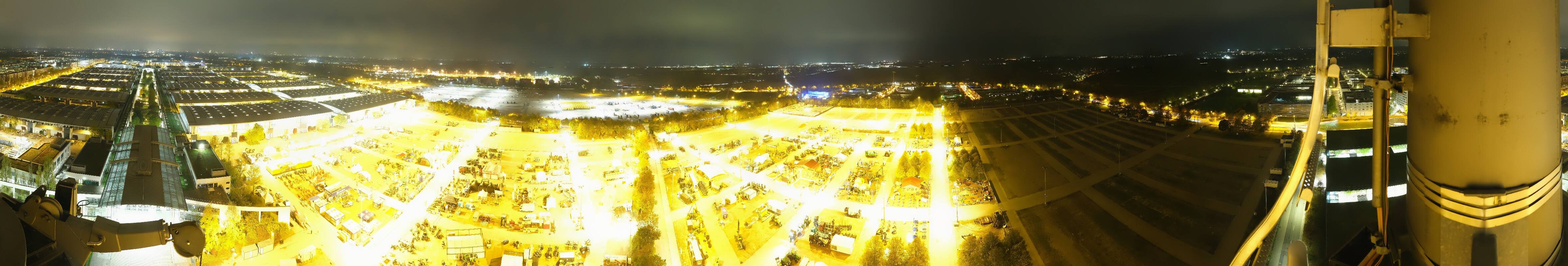 Archiv Foto Webcam München: Messeturm Riem (Messestadt Ost)